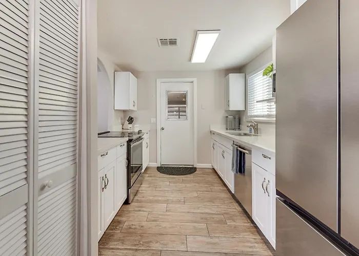 Walk To Riverview Park! Dog-friendly Retreat Holiday home Mesa