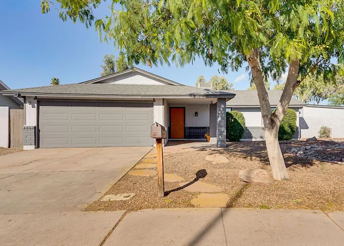Walk To Riverview Park! Dog-friendly Retreat * Mesa