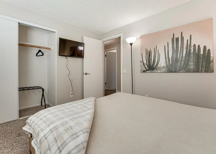 Walk To Riverview Park! Dog-friendly Retreat Mesa